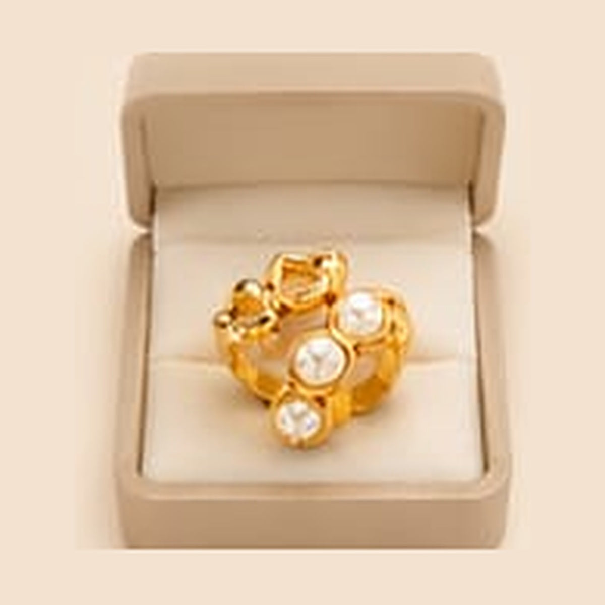 Pearl Cluster Ring