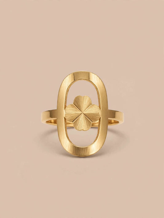 Oval Clover Brushed Gold Ring